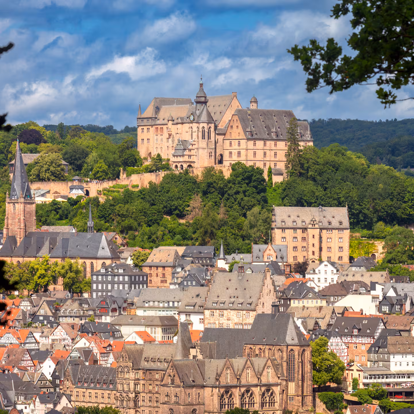 Blick auf die Marburger Oberstadt mit dem Landgrafenschloss